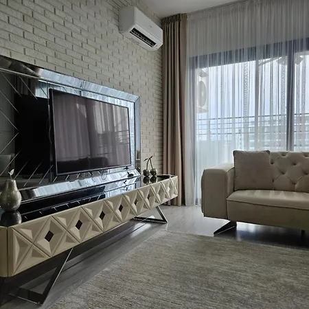 Caesar & Luxury Long Iskele Апартаменты *